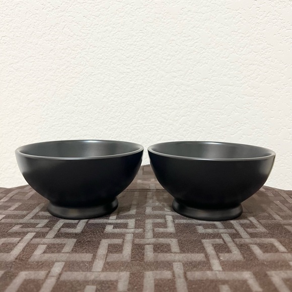 NWT Rae Dunn black YUM bowls and black SALT & PEPPER stackers - Picture 5 of 12